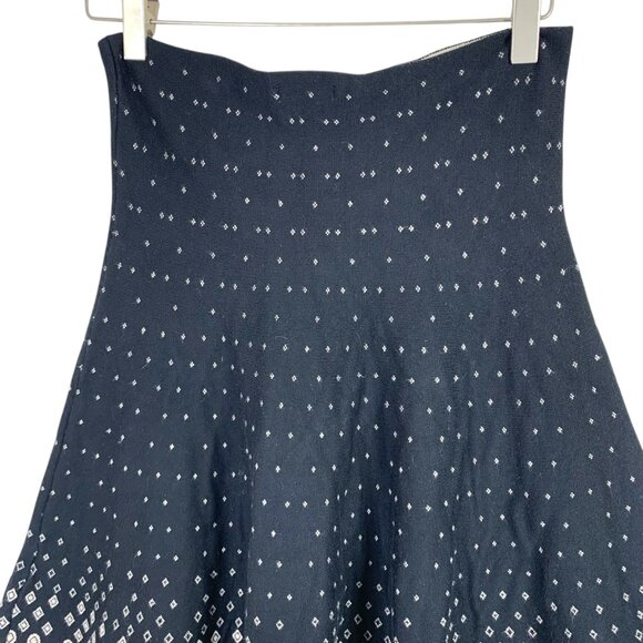 knit Mac Studio  skirt. Very stretchy. Black and white design flared size med - Picture 4 of 8
